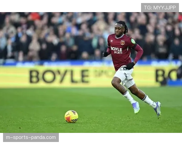 布莱顿战平西汉姆VAR核查两环节 高脚与手球均未违例